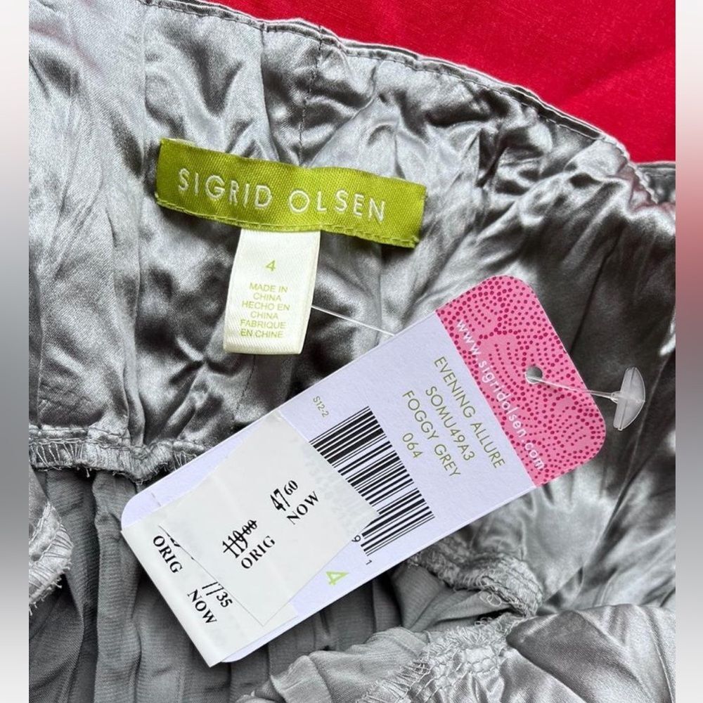 Sigrid Olsen Silver Pleated Satin Tank Top - Picture 3 of 8